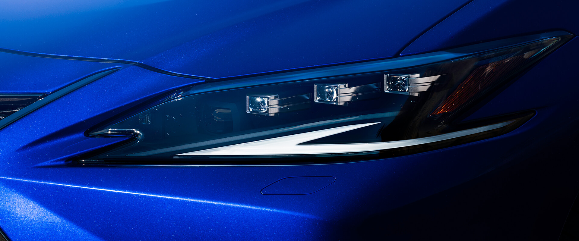 World Premiere of the New 2022 Lexus ES
